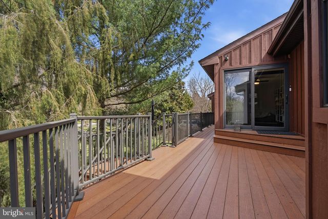 13 W INDIAN LN, Norristown, PA 19403