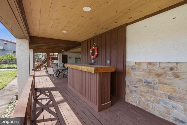 13 W INDIAN LN, Norristown, PA 19403