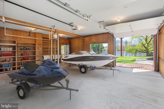 13 W INDIAN LN, Norristown, PA 19403