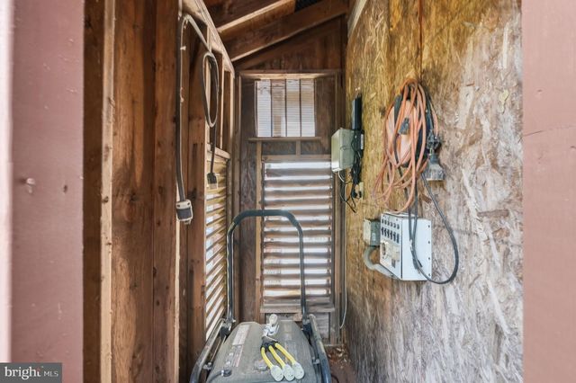 13 W INDIAN LN, Norristown, PA 19403