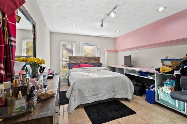 3283 Kimberly Woods SW Court, Lilburn, GA 30047