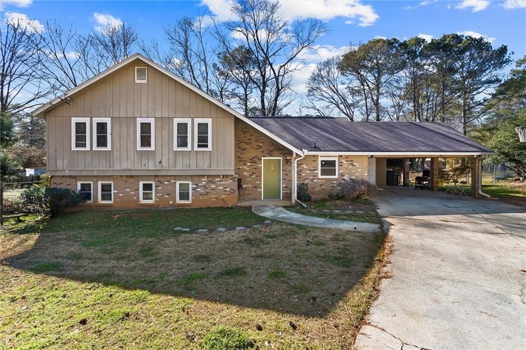 3283 Kimberly Woods SW Court, Lilburn, GA 30047