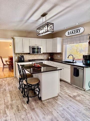 3713 Blairwood Street, High Point, NC 27265