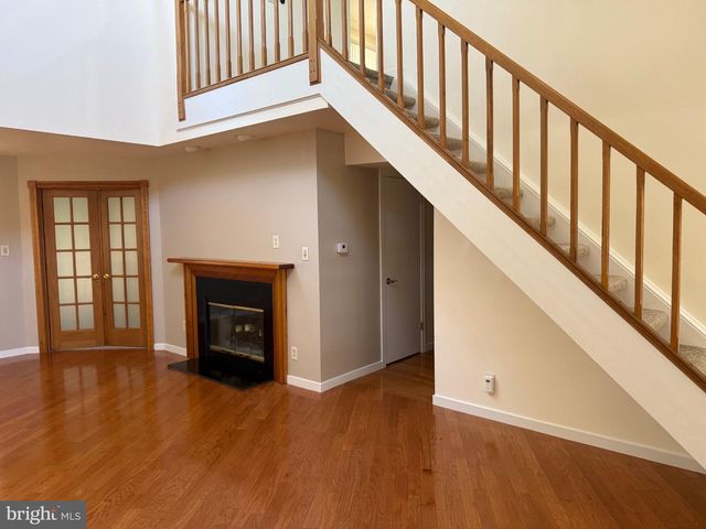 1204 AUGUSTA CIR, Mount Laurel, NJ 08054
