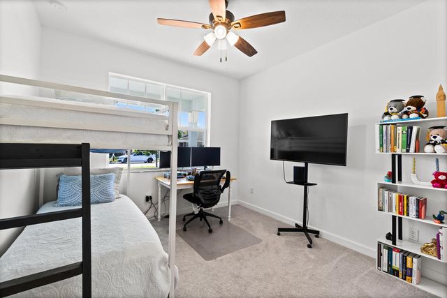 460 Veridian Circle NW, Palm Bay, FL 32907