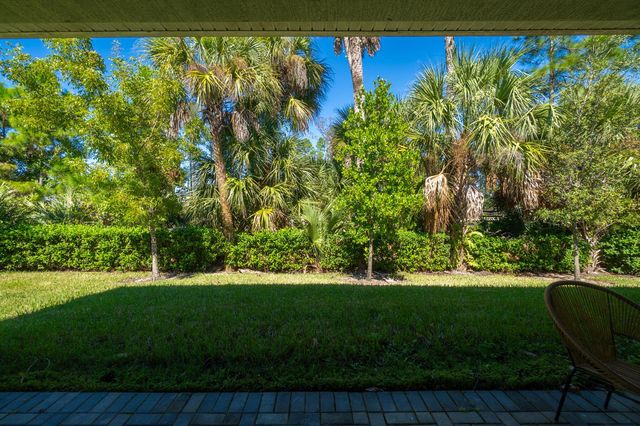 460 Veridian Circle NW, Palm Bay, FL 32907