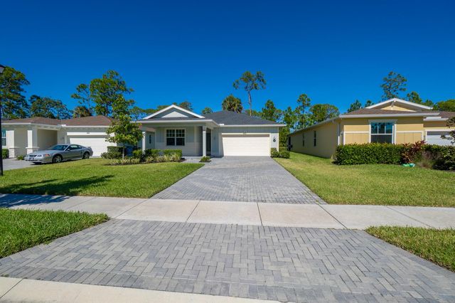 460 Veridian Circle NW, Palm Bay, FL 32907