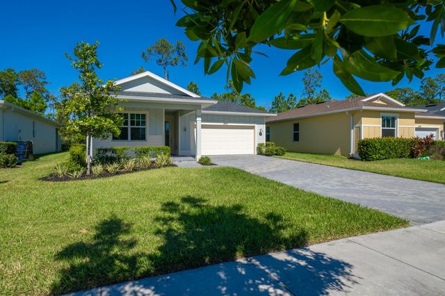 460 Veridian Circle NW, Palm Bay, FL 32907