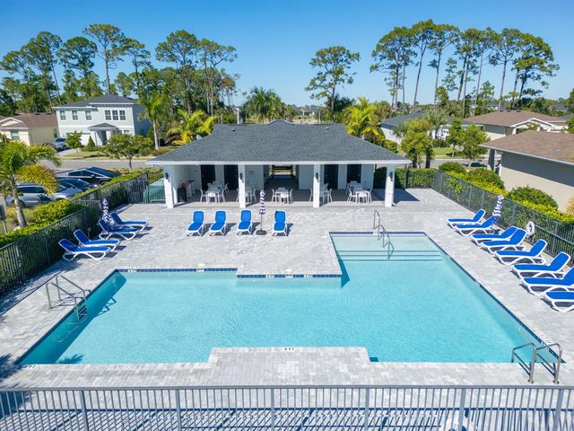 460 Veridian Circle NW, Palm Bay, FL 32907