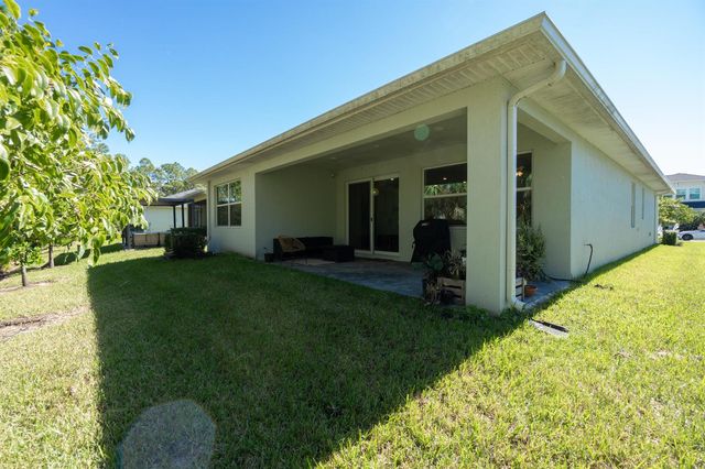 460 Veridian Circle NW, Palm Bay, FL 32907
