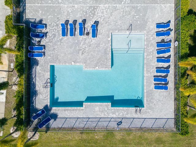 460 Veridian Circle NW, Palm Bay, FL 32907