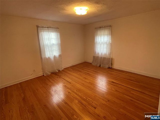 1105 Belle Avenue, Teaneck, NJ 07666