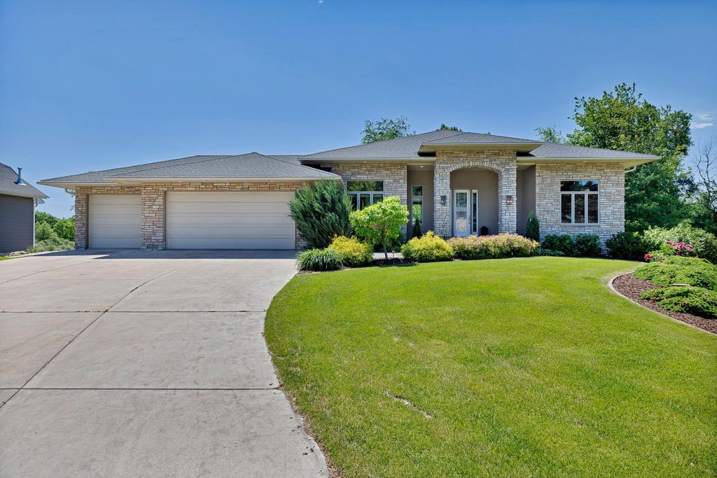 2716 103rd Court NE, Blaine, MN 55449