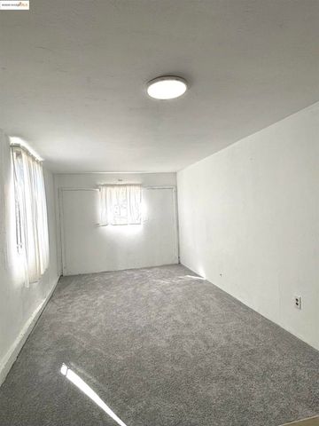 3728 Suter Street, Oakland, CA 94619