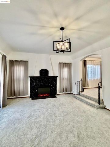 3728 Suter Street, Oakland, CA 94619