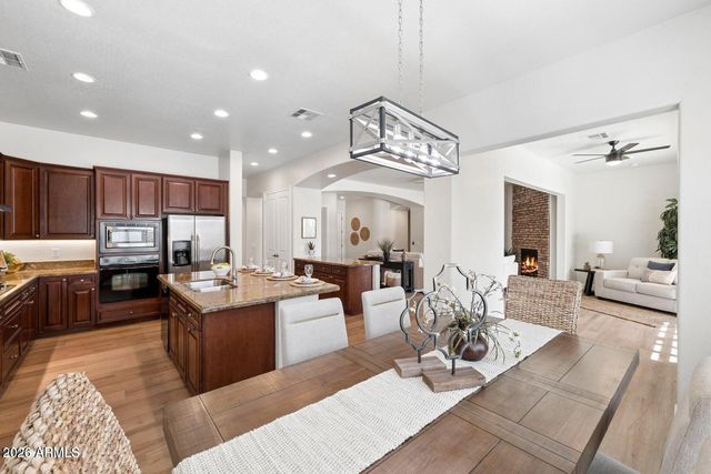 16195 W GLENROSA Avenue, Goodyear, AZ 85395
