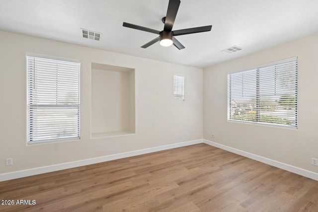 16195 W GLENROSA Avenue, Goodyear, AZ 85395
