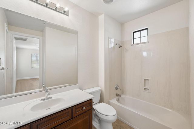 16195 W GLENROSA Avenue, Goodyear, AZ 85395