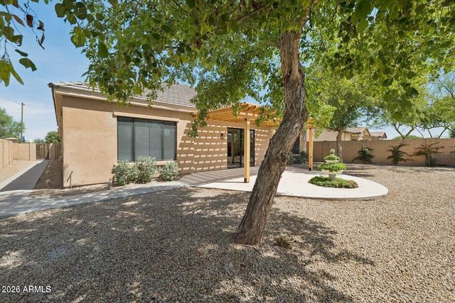 16195 W GLENROSA Avenue, Goodyear, AZ 85395