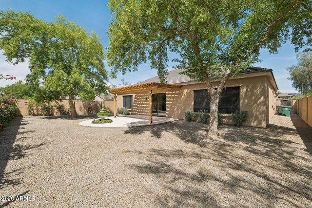 16195 W GLENROSA Avenue, Goodyear, AZ 85395