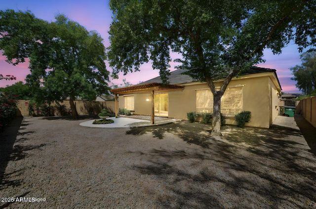 16195 W GLENROSA Avenue, Goodyear, AZ 85395