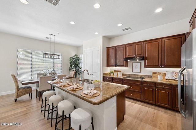 16195 W GLENROSA Avenue, Goodyear, AZ 85395