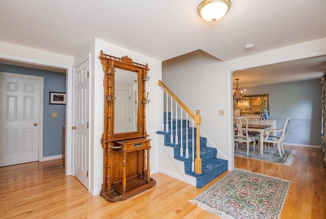 11 Currier Rd, Middleton, MA 01949