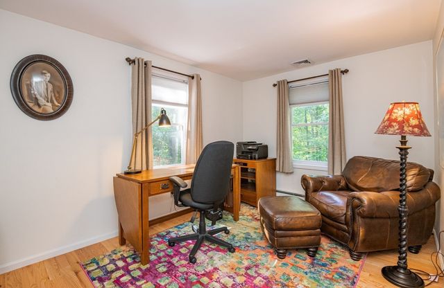 11 Currier Rd, Middleton, MA 01949