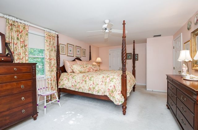 11 Currier Rd, Middleton, MA 01949