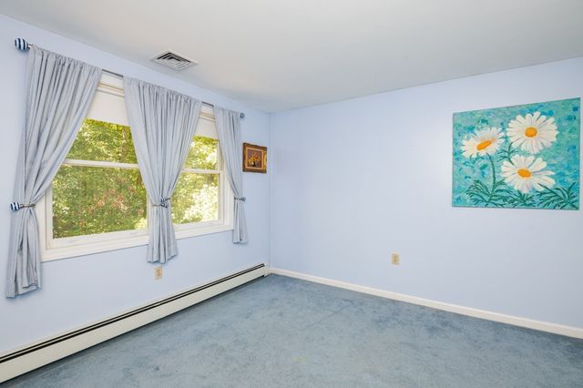 11 Currier Rd, Middleton, MA 01949