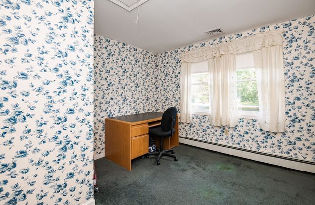 11 Currier Rd, Middleton, MA 01949