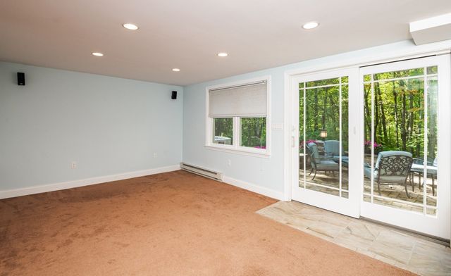 11 Currier Rd, Middleton, MA 01949