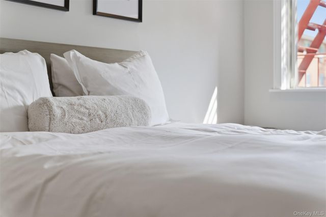 828 Pelhamdale Avenue 3j, New Rochelle, NY 10801