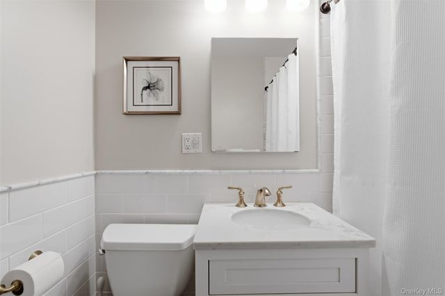 828 Pelhamdale Avenue 3j, New Rochelle, NY 10801