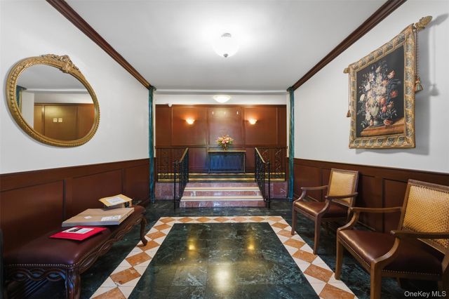 828 Pelhamdale Avenue 3j, New Rochelle, NY 10801