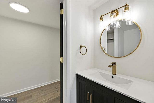 316 WINDGATE CT, Millersville, PA 17551