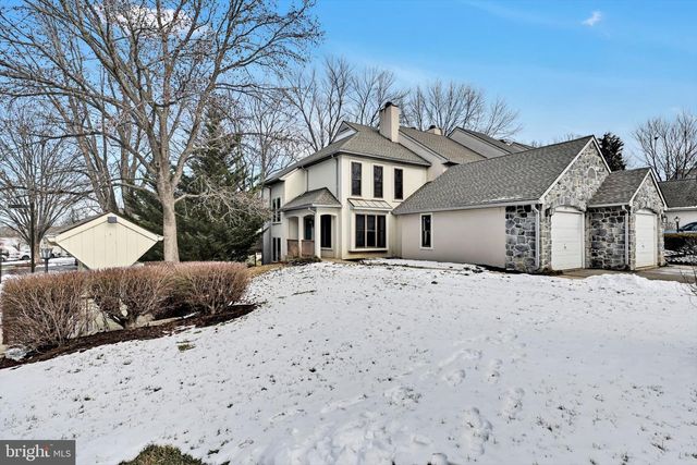 316 WINDGATE CT, Millersville, PA 17551