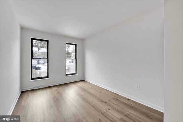 316 WINDGATE CT, Millersville, PA 17551