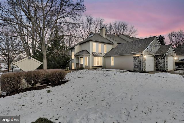 316 WINDGATE CT, Millersville, PA 17551