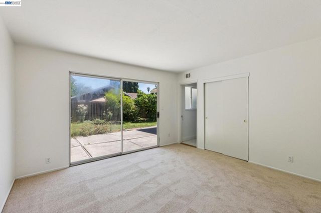 2884 Lyon Circle, Concord, CA 94518