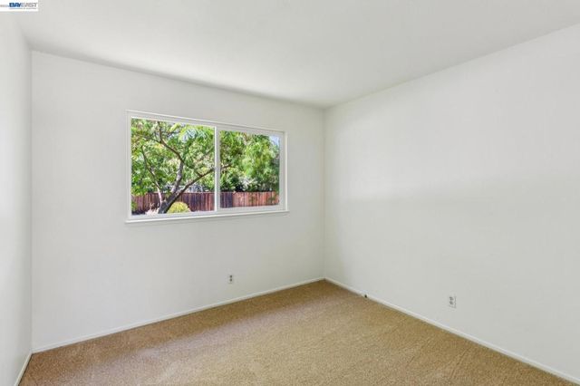 2884 Lyon Circle, Concord, CA 94518