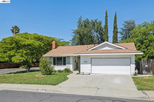 2884 Lyon Circle, Concord, CA 94518