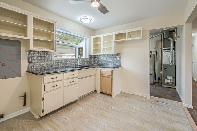 1398 Hunter Avenue, Ypsilanti Twp, MI 48198