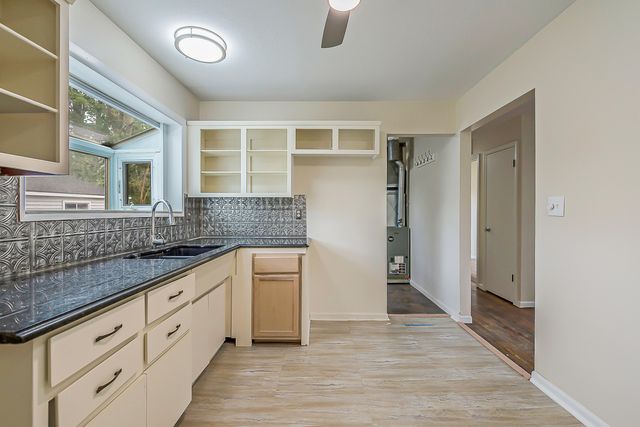 1398 Hunter Avenue, Ypsilanti Twp, MI 48198