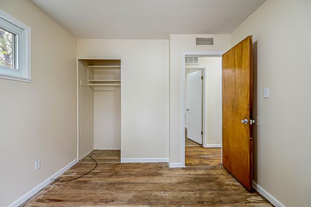 1398 Hunter Avenue, Ypsilanti Twp, MI 48198