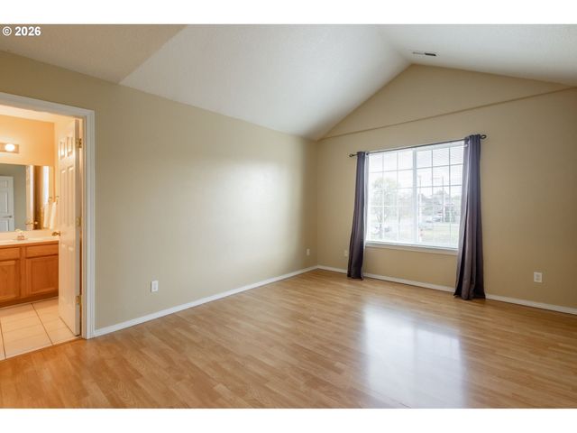 1499 Ne BIRKSHIRE Ct, Hillsboro, OR 97124