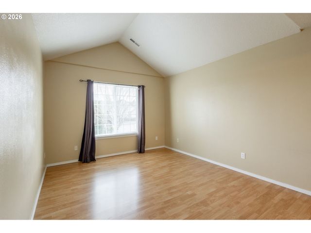 1499 Ne BIRKSHIRE Ct, Hillsboro, OR 97124