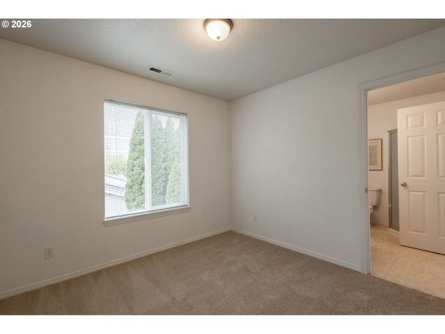 1499 Ne BIRKSHIRE Ct, Hillsboro, OR 97124