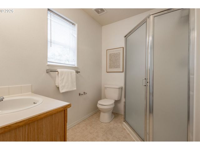 1499 Ne BIRKSHIRE Ct, Hillsboro, OR 97124