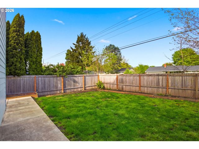 1499 Ne BIRKSHIRE Ct, Hillsboro, OR 97124